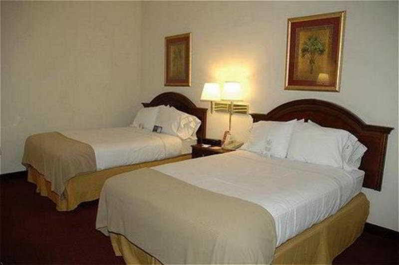 Holiday Inn Express Myrtle Beach-Broadway At The Beach By Ihg Екстер'єр фото