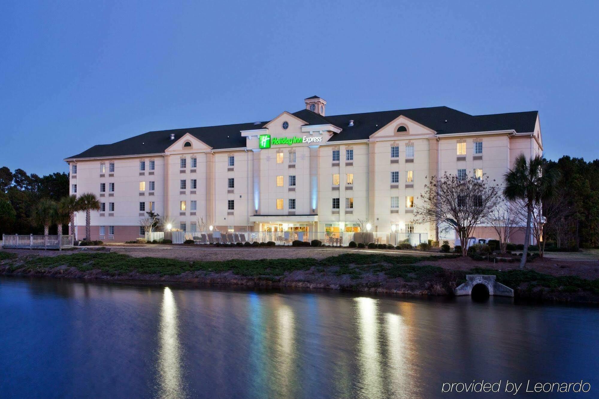 Holiday Inn Express Myrtle Beach-Broadway At The Beach By Ihg Екстер'єр фото