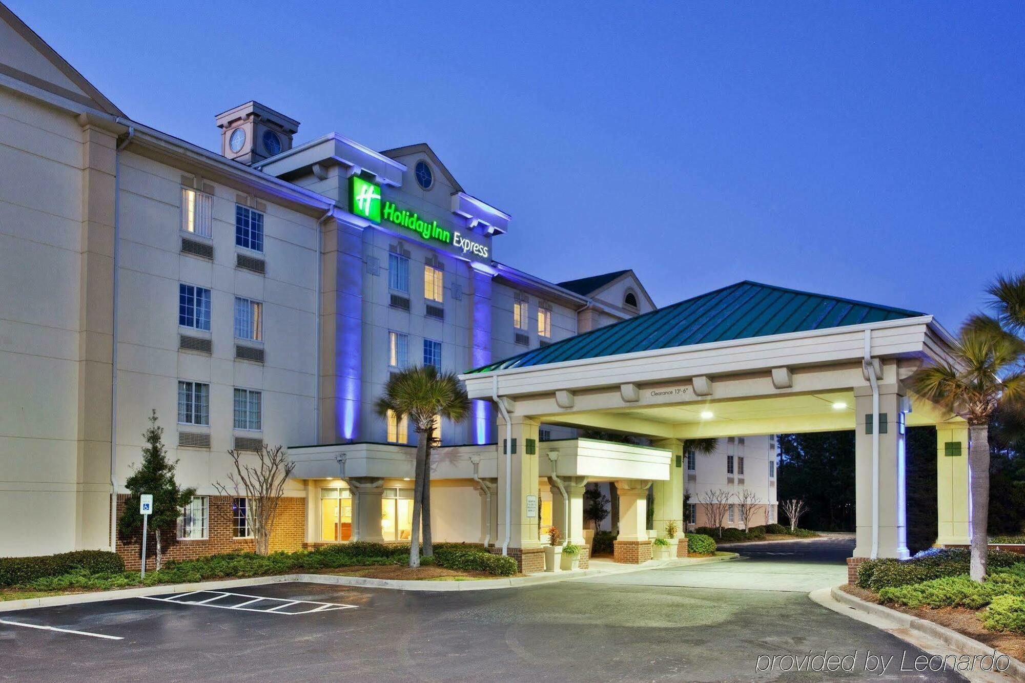 Holiday Inn Express Myrtle Beach-Broadway At The Beach By Ihg Екстер'єр фото